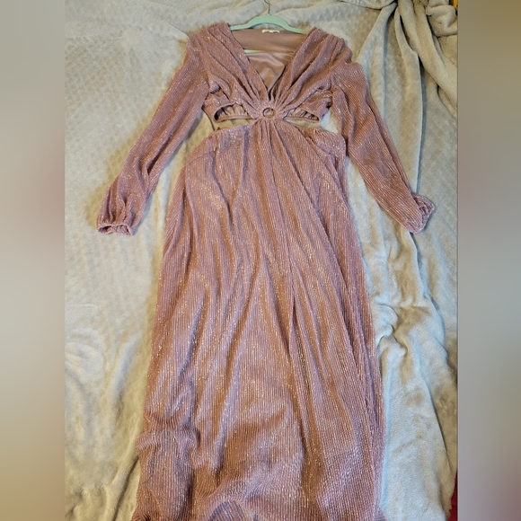 Dresses & Skirts - Pink sparkle long sleeve v-neck maxi dress, size L